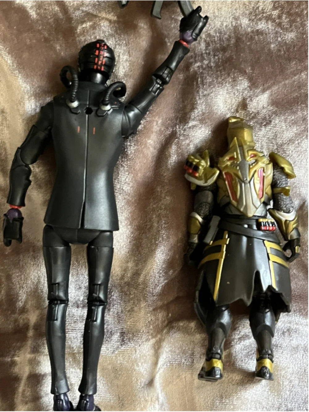 FORTNITE Hasbro Victory Royale Series Chaos Agent Collectible Action FigureBONUS